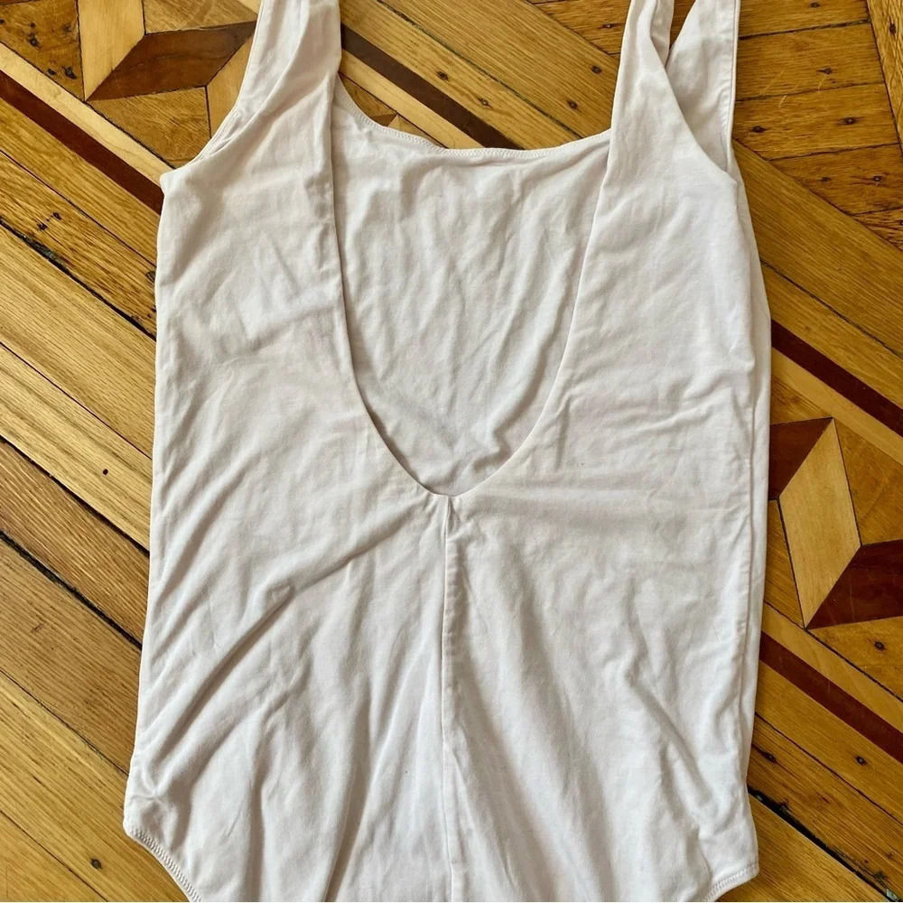 Everlane "The Bodysuit" - Picture 8 of 9